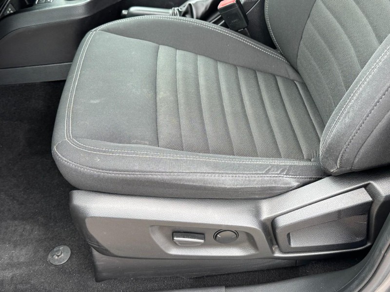 Ford Ranger Vehicle Full-screen Gallery Image 24