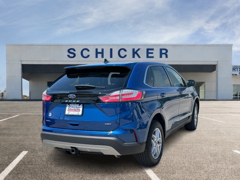 Ford Edge Vehicle Full-screen Gallery Image 03