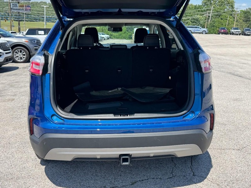 Ford Edge Vehicle Full-screen Gallery Image 05