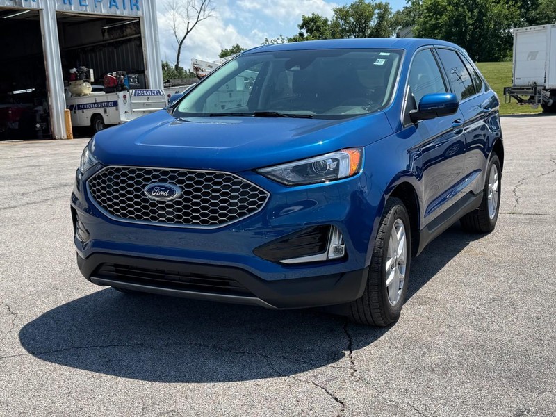 Ford Edge Vehicle Full-screen Gallery Image 08