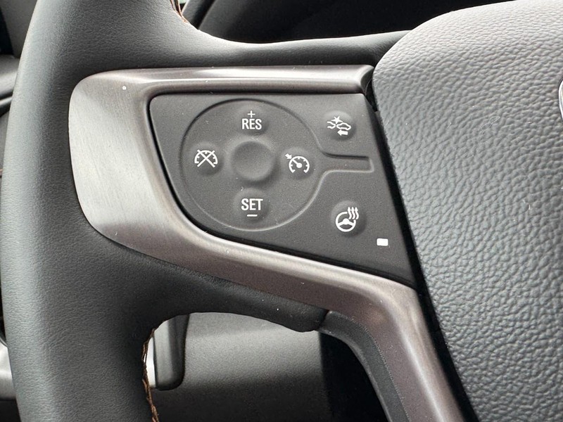 GMC Terrain Vehicle Full-screen Gallery Image 17