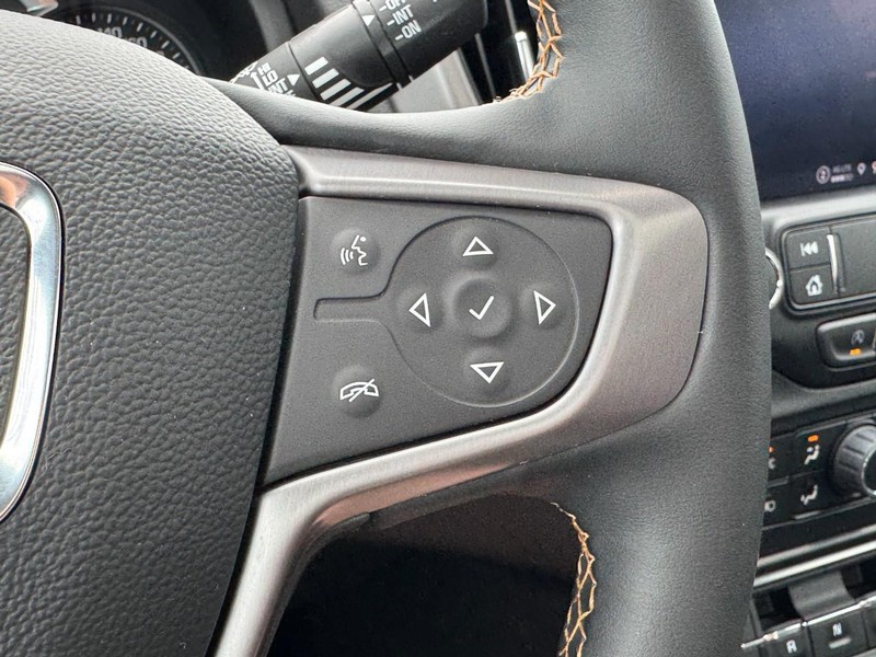 GMC Terrain Vehicle Full-screen Gallery Image 18