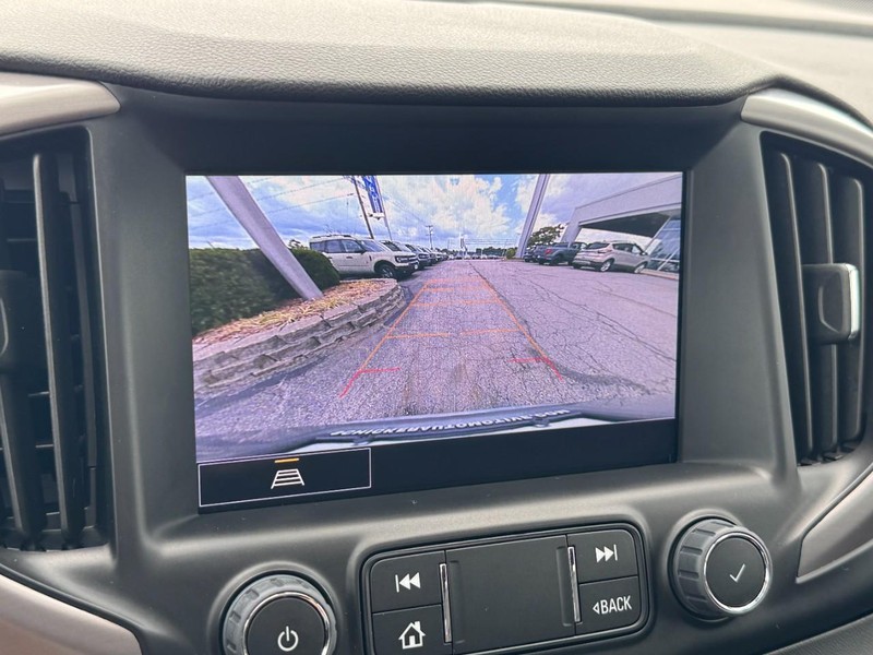 GMC Terrain Vehicle Full-screen Gallery Image 22
