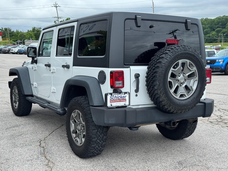 Jeep Wrangler Unlimited Vehicle Full-screen Gallery Image 06