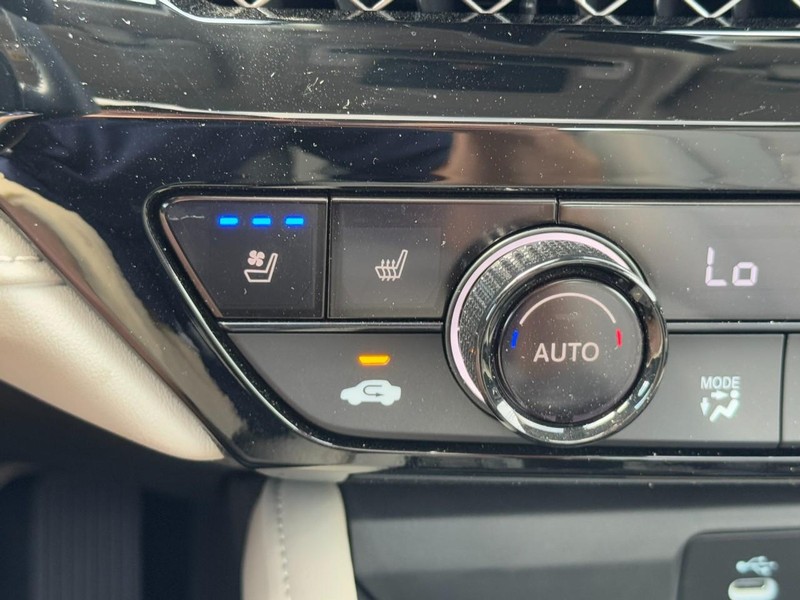 Honda Accord Hybrid Vehicle Full-screen Gallery Image 22