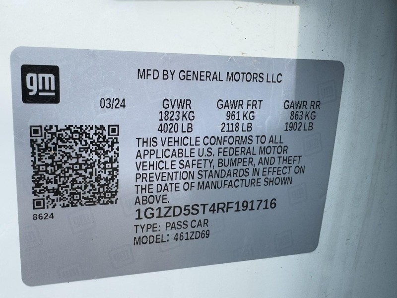 Chevrolet Malibu Vehicle Full-screen Gallery Image 23