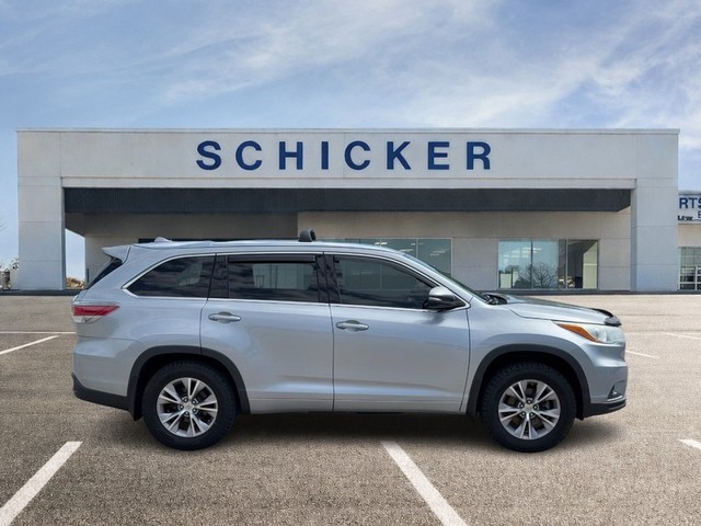 Used 2015 Toyota Highlander XLE with VIN 5TDJKRFH6FS103476 for sale in Union, MO