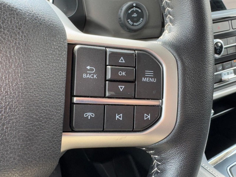 Ford Expedition Vehicle Full-screen Gallery Image 17