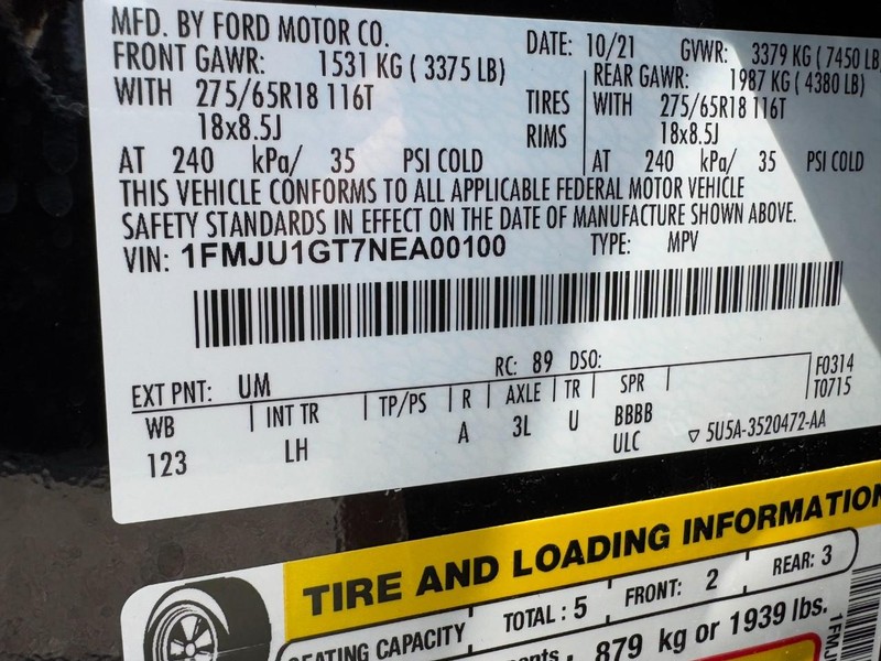Ford Expedition Vehicle Full-screen Gallery Image 24