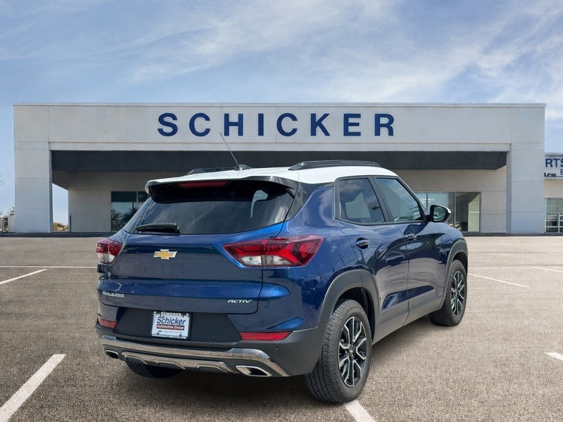 Chevrolet TrailBlazer Vehicle Full-screen Gallery Image 03
