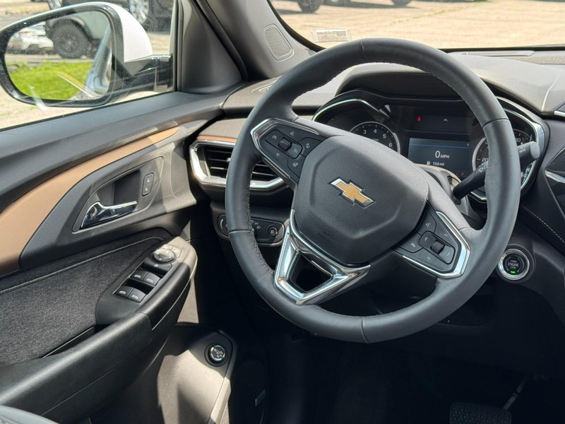 Chevrolet TrailBlazer Vehicle Full-screen Gallery Image 12