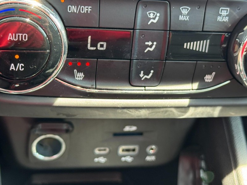 Chevrolet TrailBlazer Vehicle Full-screen Gallery Image 19