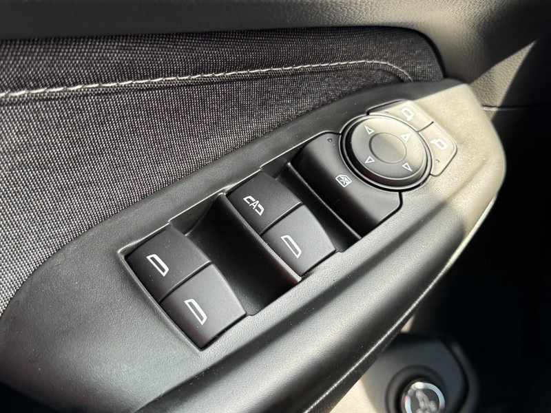 Chevrolet TrailBlazer Vehicle Full-screen Gallery Image 21