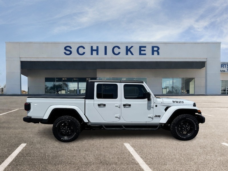 Jeep Gladiator Vehicle Full-screen Gallery Image 02