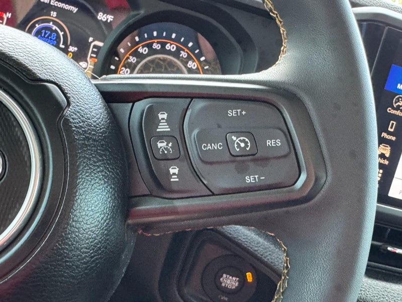 Jeep Gladiator Vehicle Full-screen Gallery Image 17