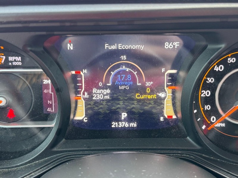 Jeep Gladiator Vehicle Full-screen Gallery Image 18