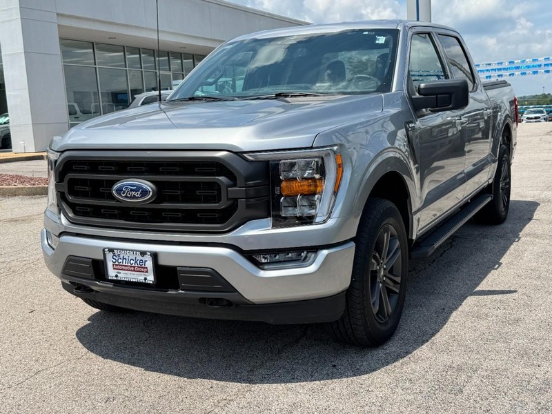 Ford F-150 Vehicle Full-screen Gallery Image 08