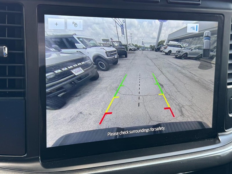 Ford F-150 Vehicle Full-screen Gallery Image 21