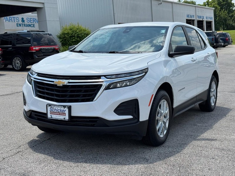 Chevrolet Equinox Vehicle Full-screen Gallery Image 08