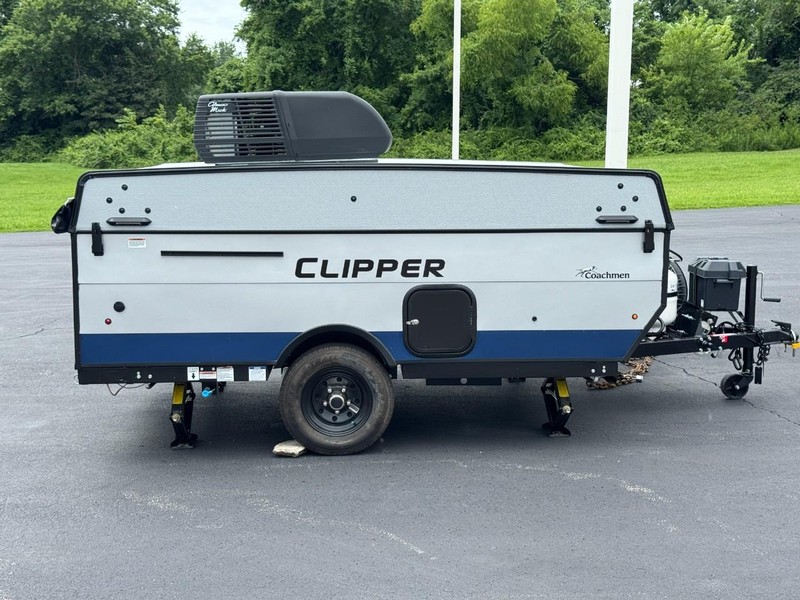 Coachman CLIPPER Vehicle Full-screen Gallery Image 02