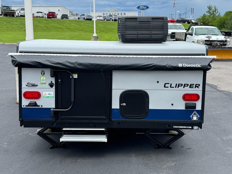 Coachman CLIPPER Vehicle Full-screen Gallery Image 04