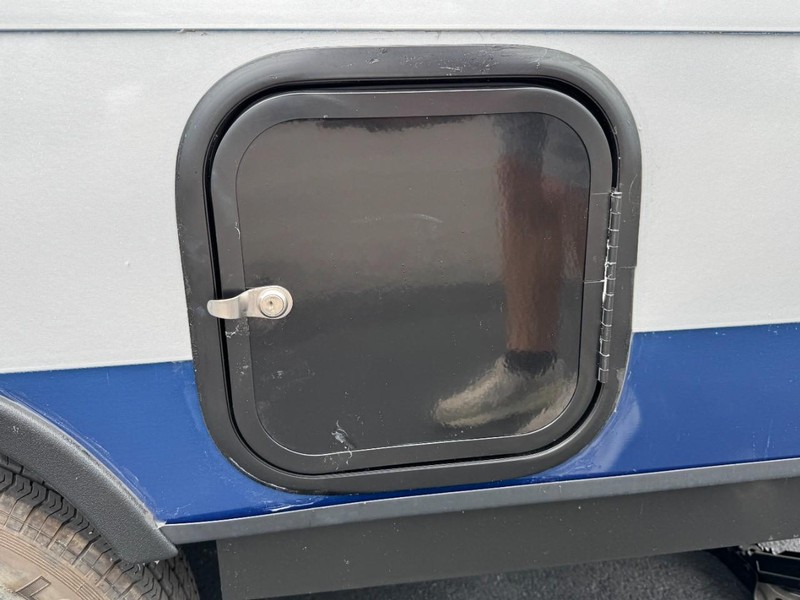 Coachman CLIPPER Vehicle Full-screen Gallery Image 21