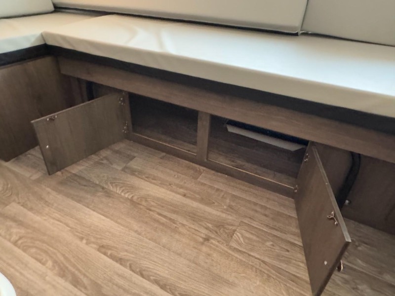 Coachman CLIPPER Vehicle Full-screen Gallery Image 35