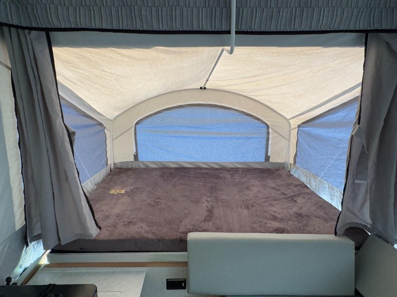 Coachman CLIPPER Vehicle Full-screen Gallery Image 36