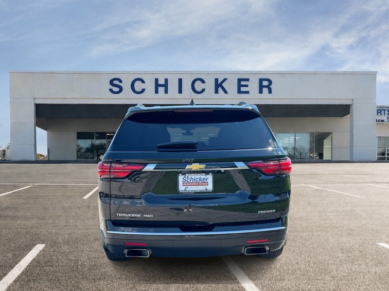 Chevrolet Traverse Vehicle Full-screen Gallery Image 04