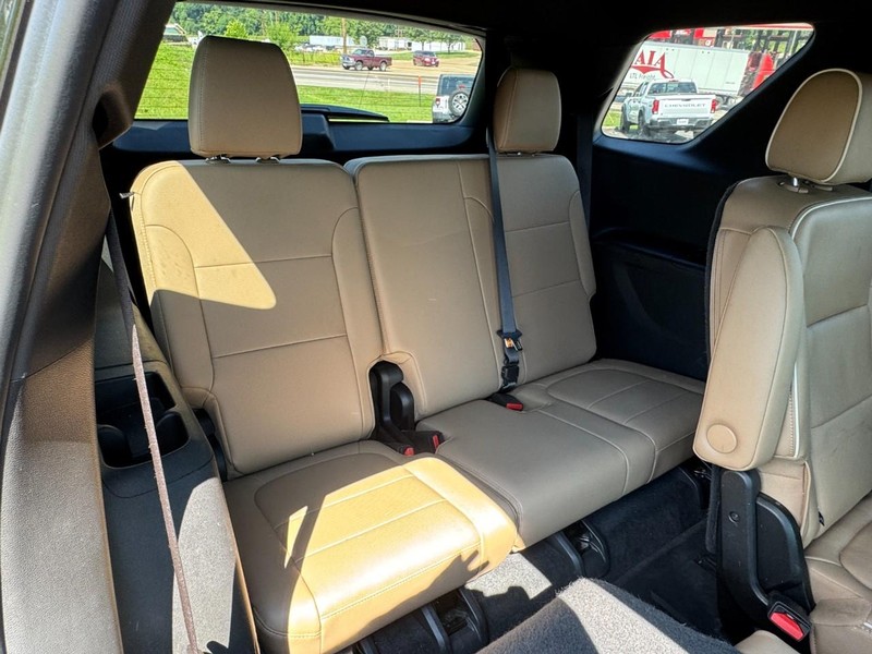 Chevrolet Traverse Vehicle Full-screen Gallery Image 11