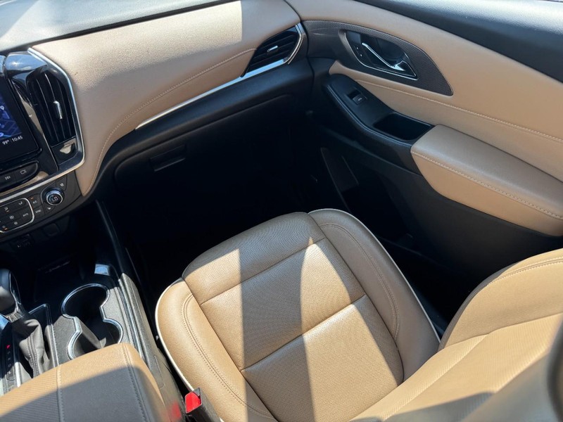 Chevrolet Traverse Vehicle Full-screen Gallery Image 16