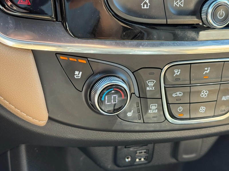 Chevrolet Traverse Vehicle Full-screen Gallery Image 22