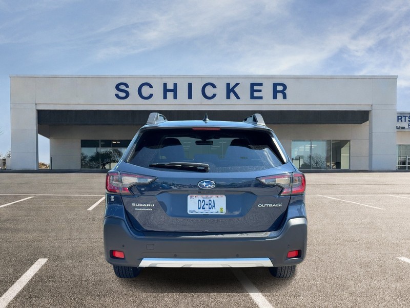 Subaru Outback Vehicle Full-screen Gallery Image 04