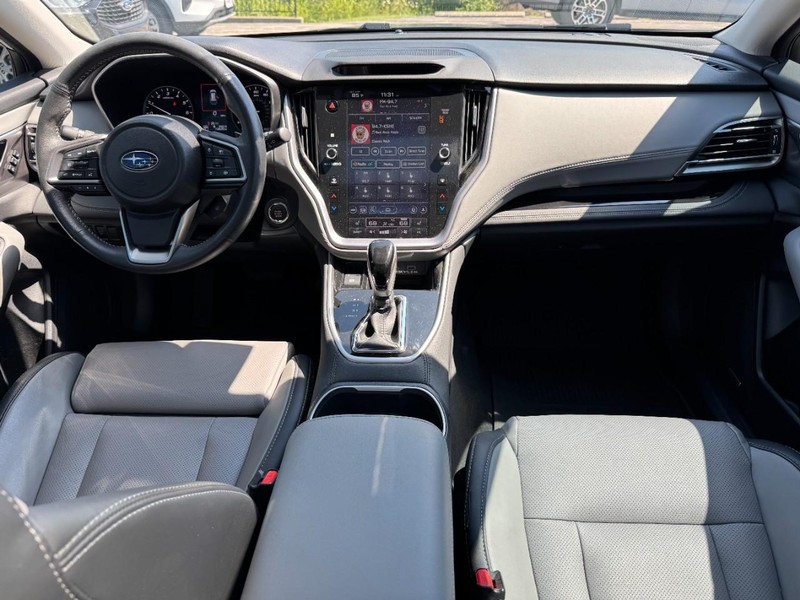 Subaru Outback Vehicle Full-screen Gallery Image 12