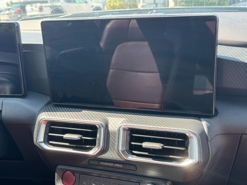Ford Mustang Vehicle Full-screen Gallery Image 14