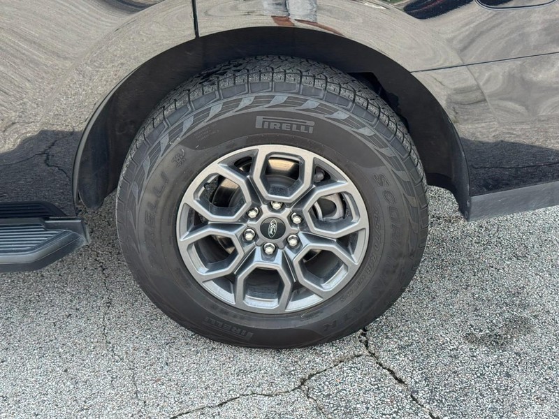 Ford Expedition Vehicle Full-screen Gallery Image 07