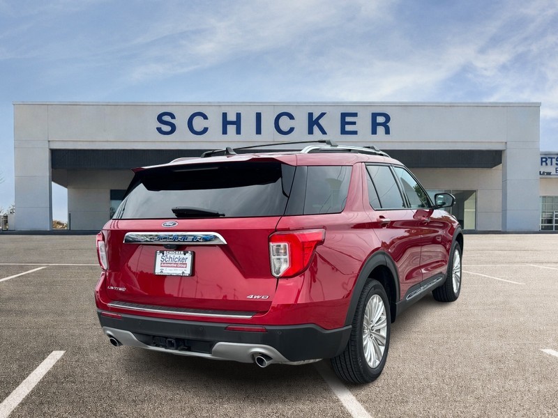 Ford Explorer Vehicle Full-screen Gallery Image 03