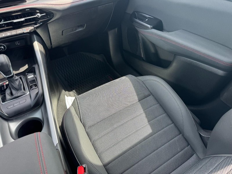 Dodge Hornet Vehicle Full-screen Gallery Image 14