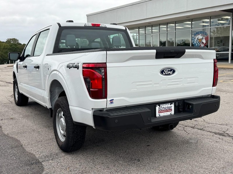 Ford F-150 Vehicle Full-screen Gallery Image 06