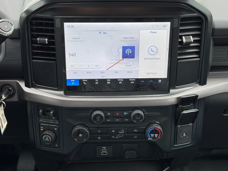 Ford F-150 Vehicle Full-screen Gallery Image 13