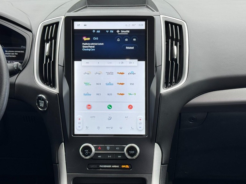 Ford Edge Vehicle Full-screen Gallery Image 13