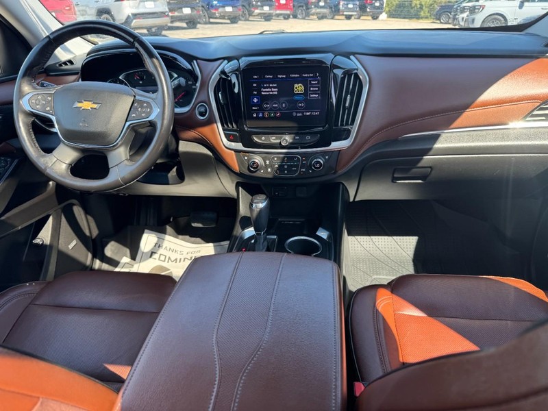 Chevrolet Traverse Vehicle Full-screen Gallery Image 11