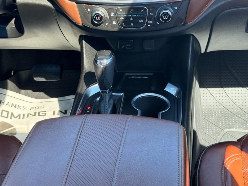 Chevrolet Traverse Vehicle Full-screen Gallery Image 14