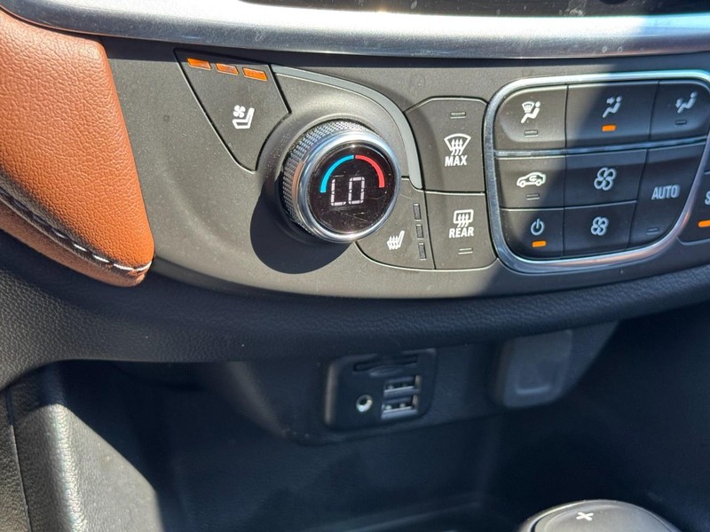 Chevrolet Traverse Vehicle Full-screen Gallery Image 21