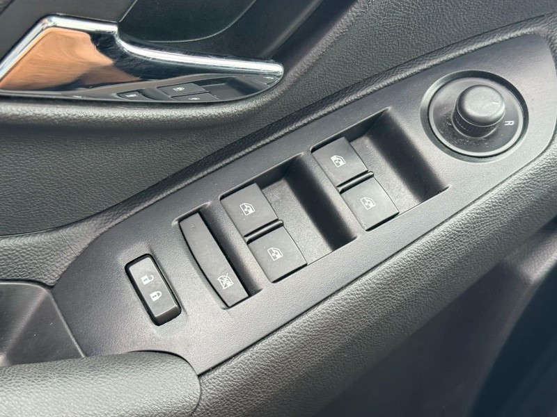 Chevrolet Trax Vehicle Full-screen Gallery Image 22