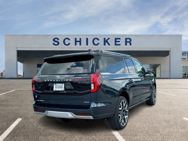 Ford Expedition Max Vehicle Full-screen Gallery Image 03