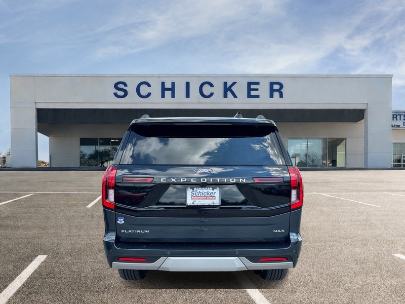 Ford Expedition Max Vehicle Full-screen Gallery Image 04