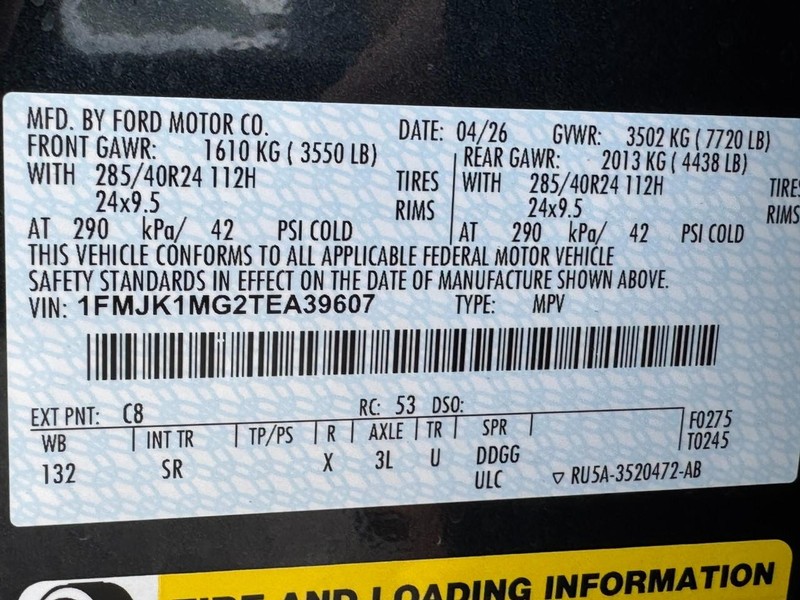 Ford Expedition Max Vehicle Full-screen Gallery Image 25