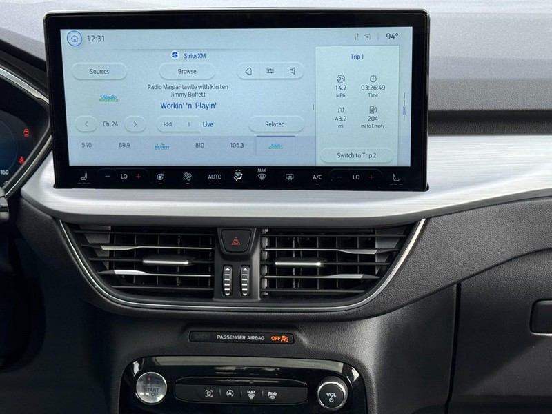 Ford Escape Vehicle Full-screen Gallery Image 13