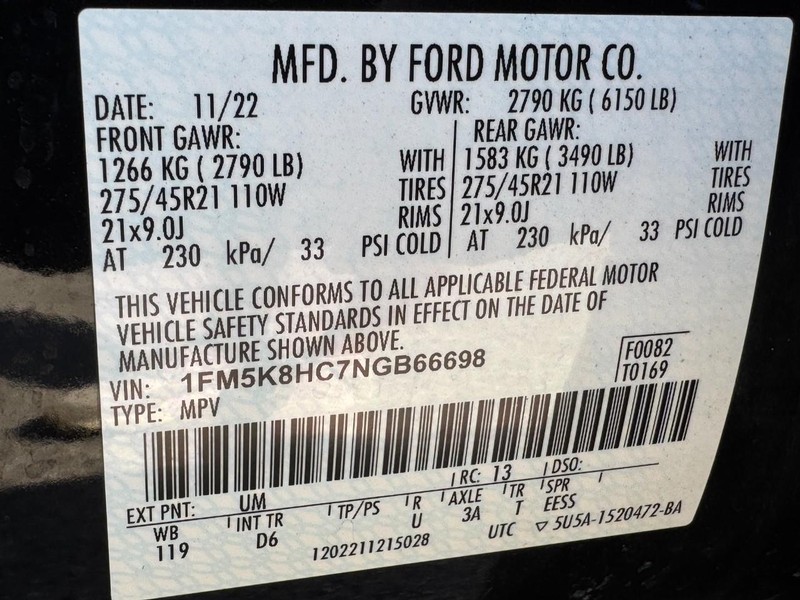 Ford Explorer Vehicle Full-screen Gallery Image 25